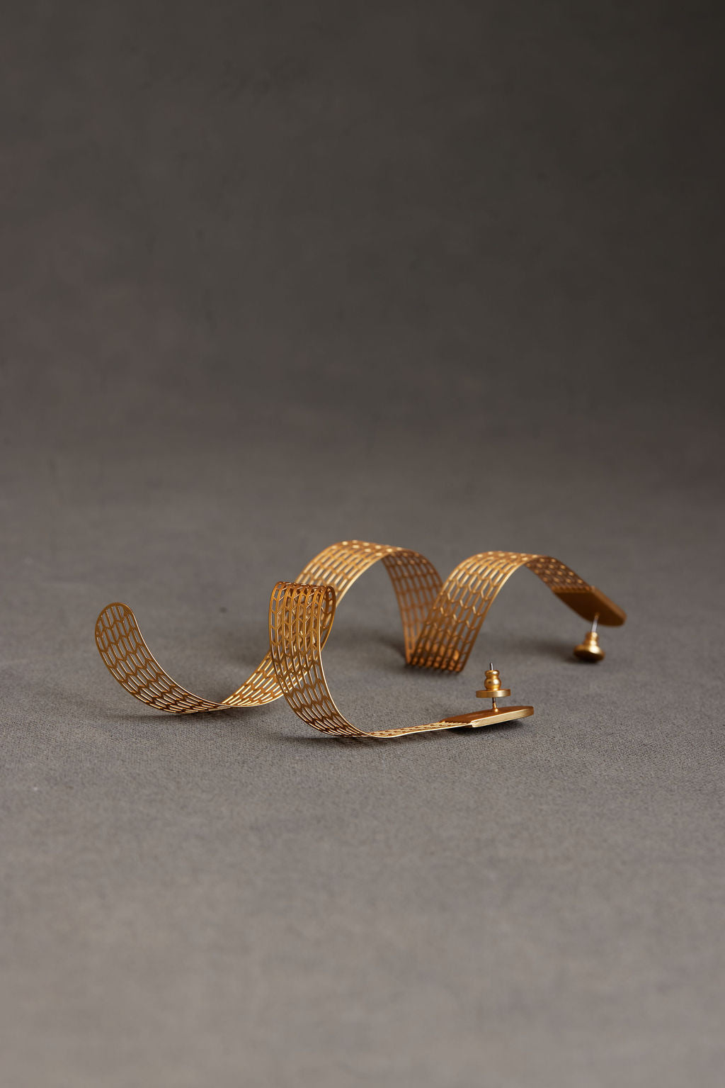 ZETA EARRING