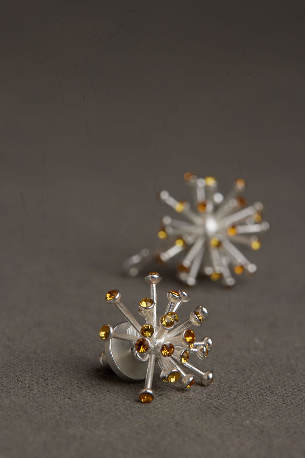 HOXE EARRING