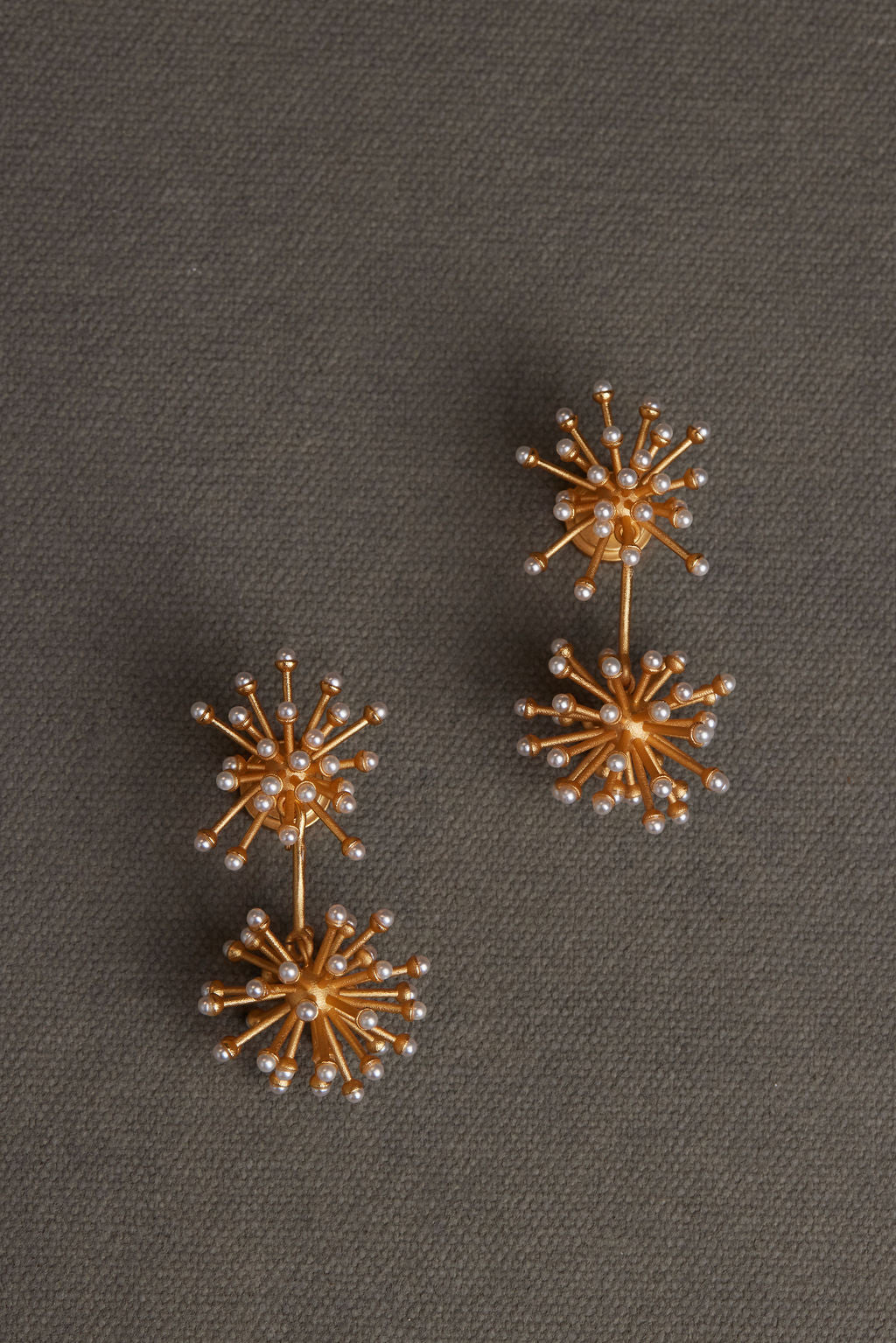 HOXE EARRING