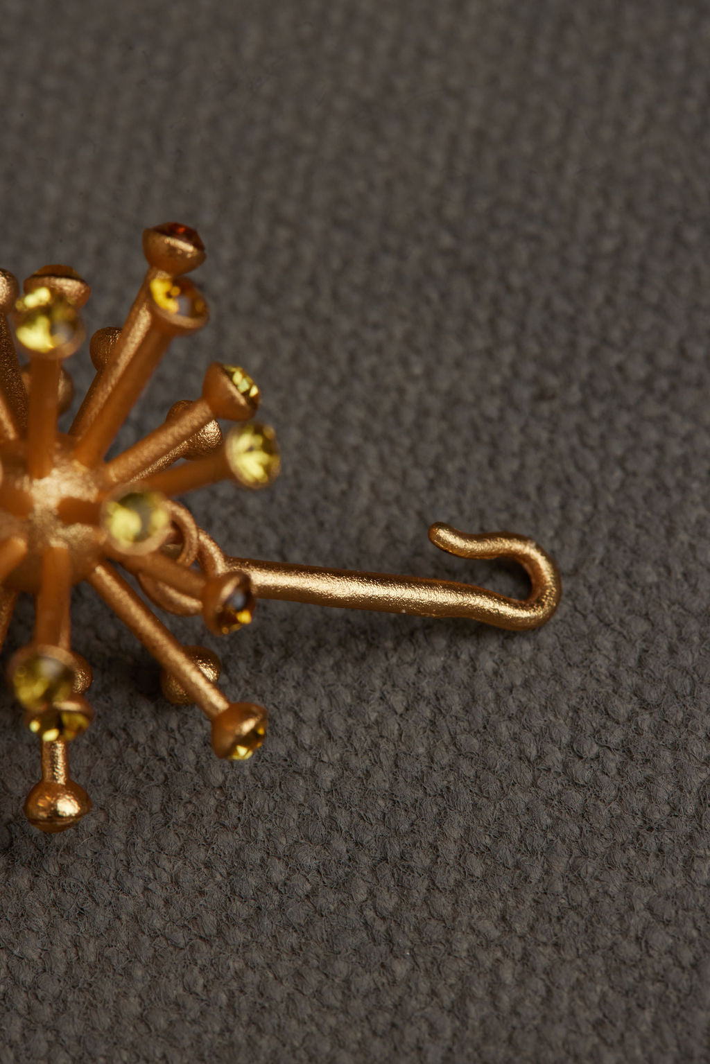 HOXE EARRING