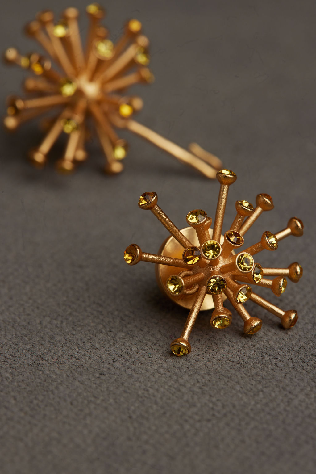 HOXE EARRING