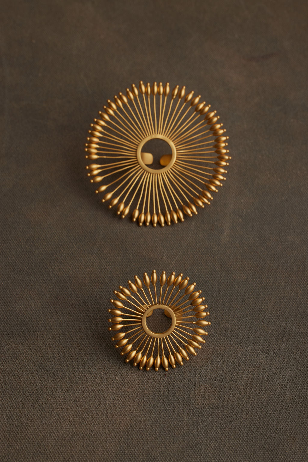 ANLY RING