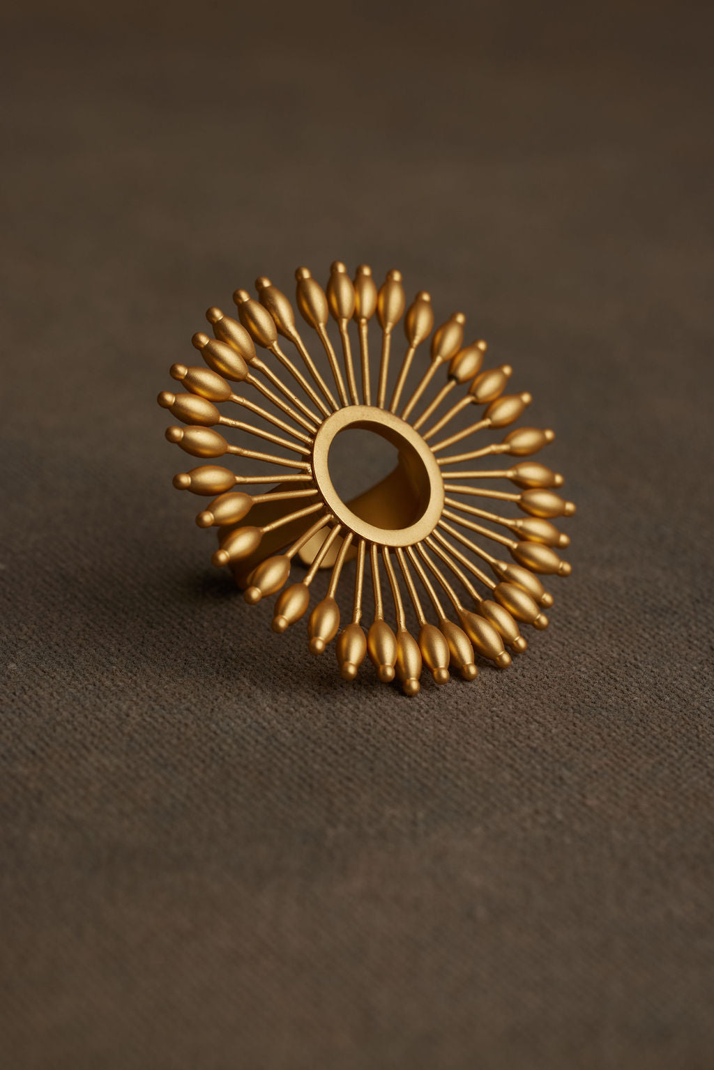 ANLY RING