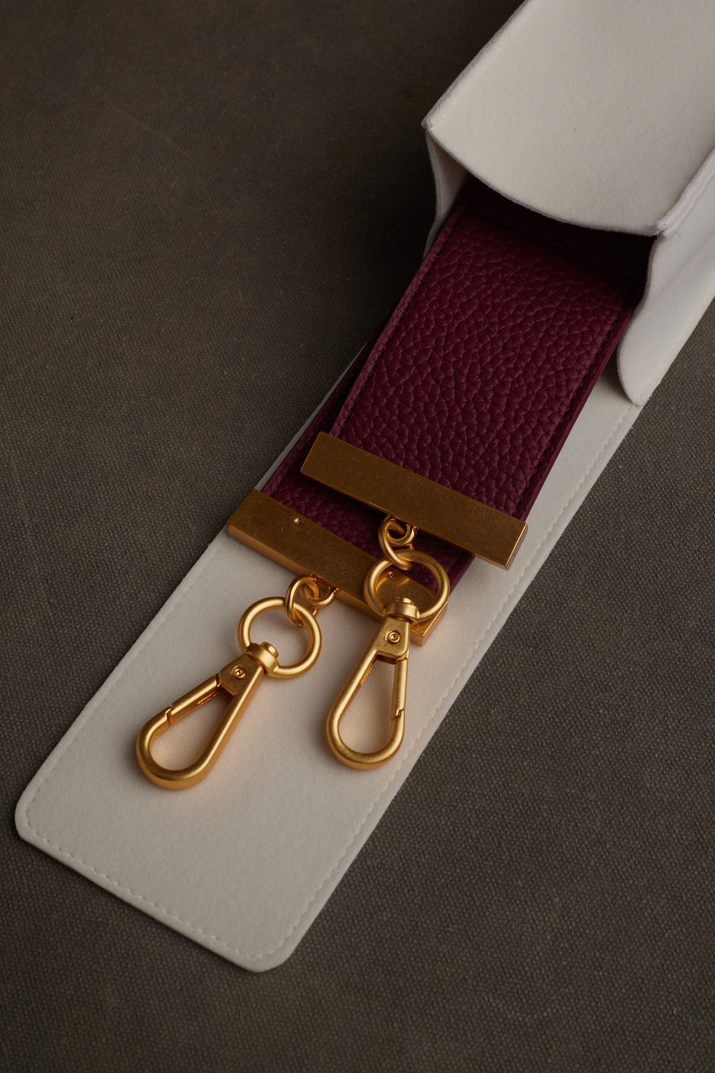 ADAH STRAP
