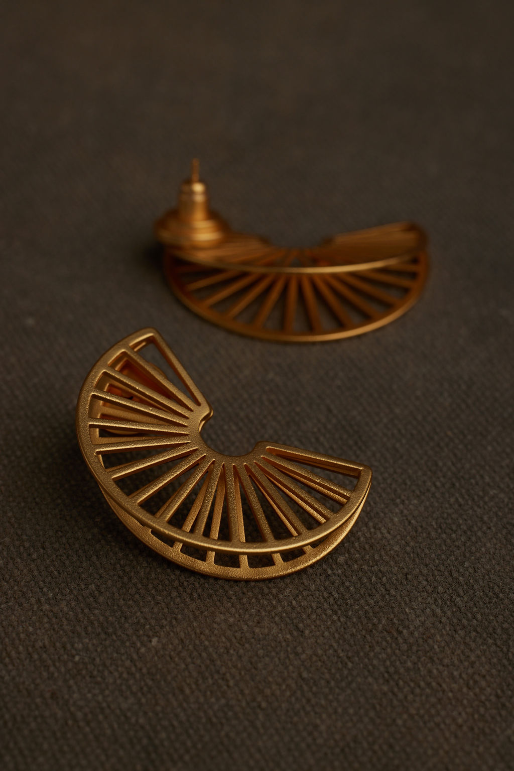 MIRU EARRING