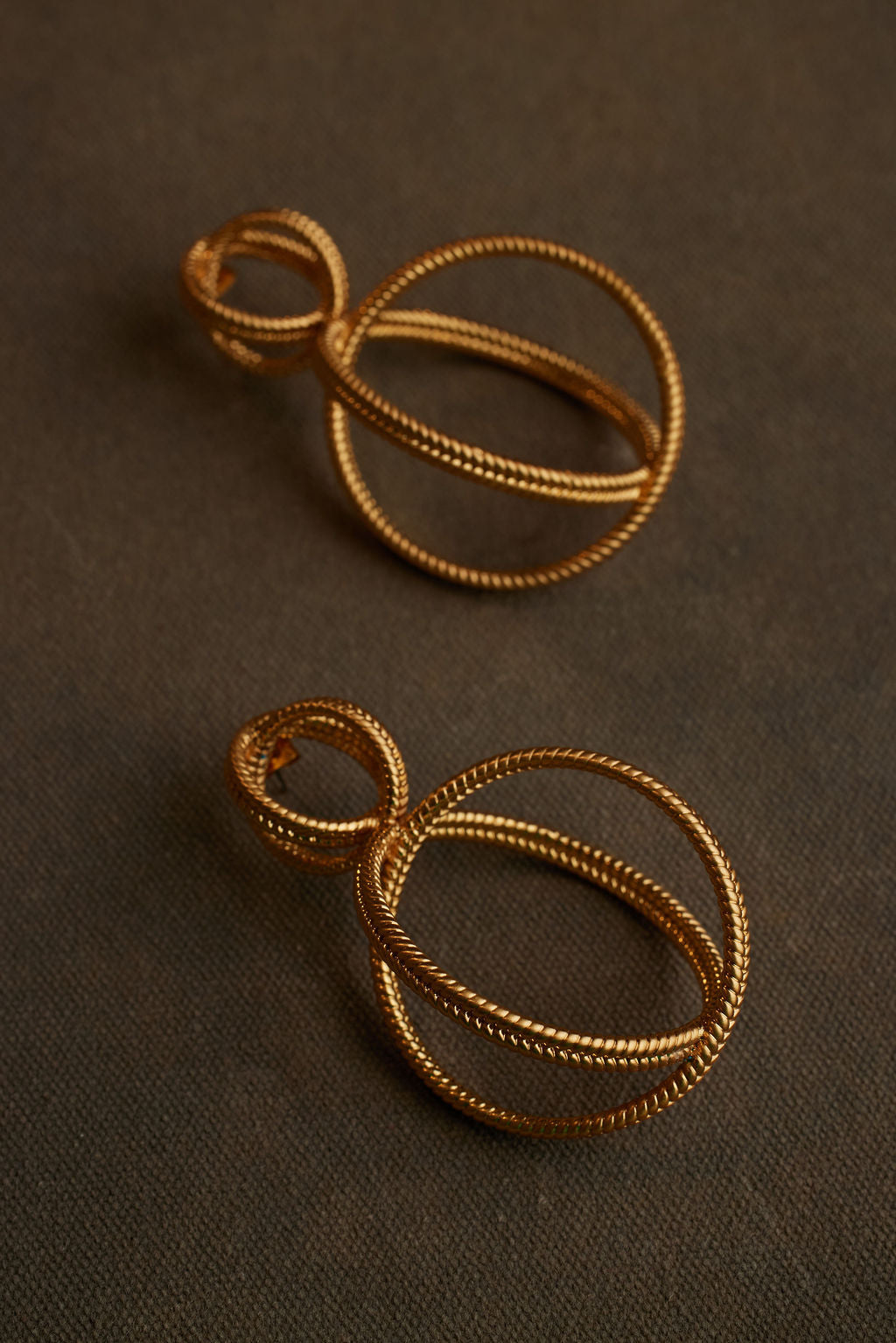 ARLA EARRING