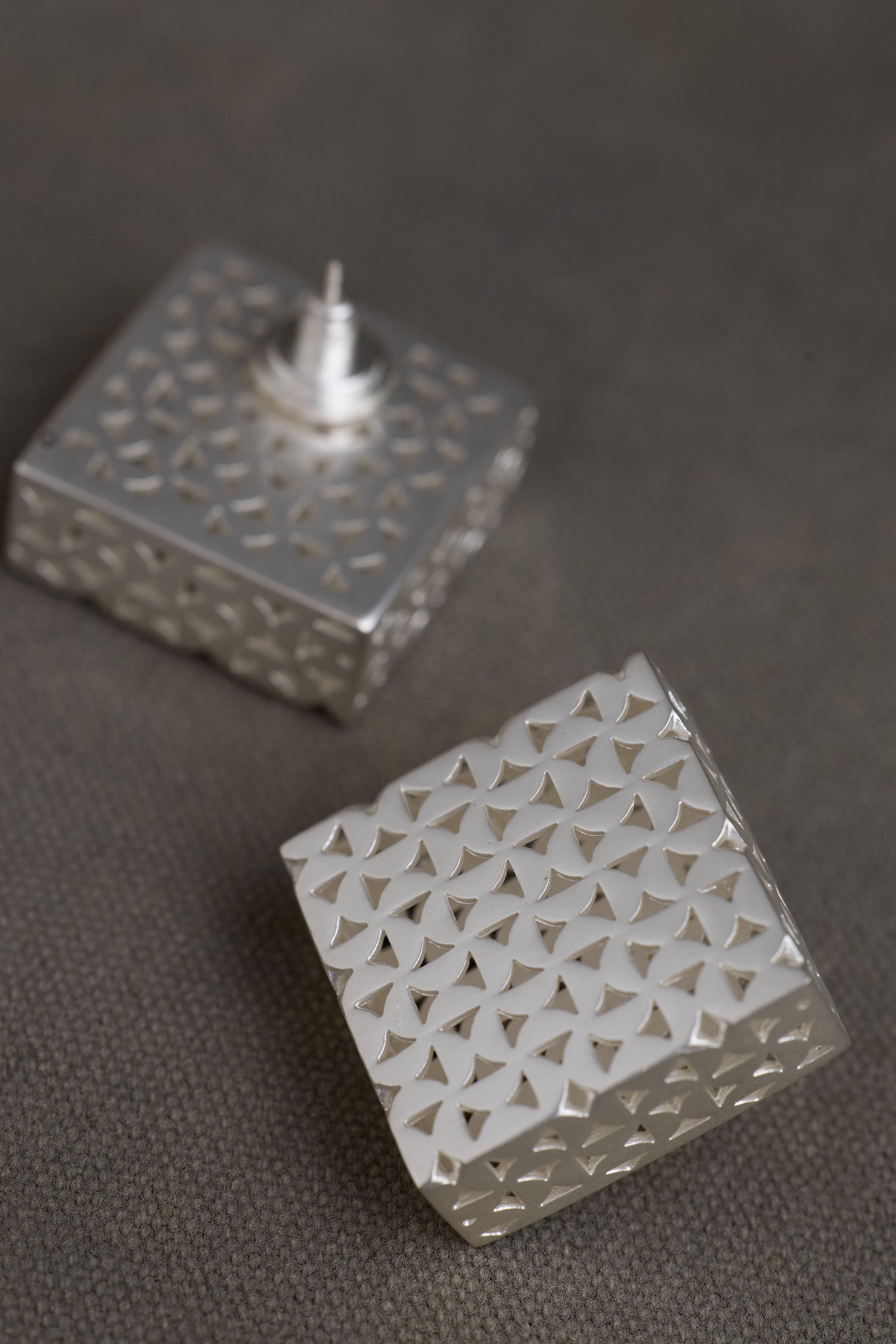 BUXI EARRING