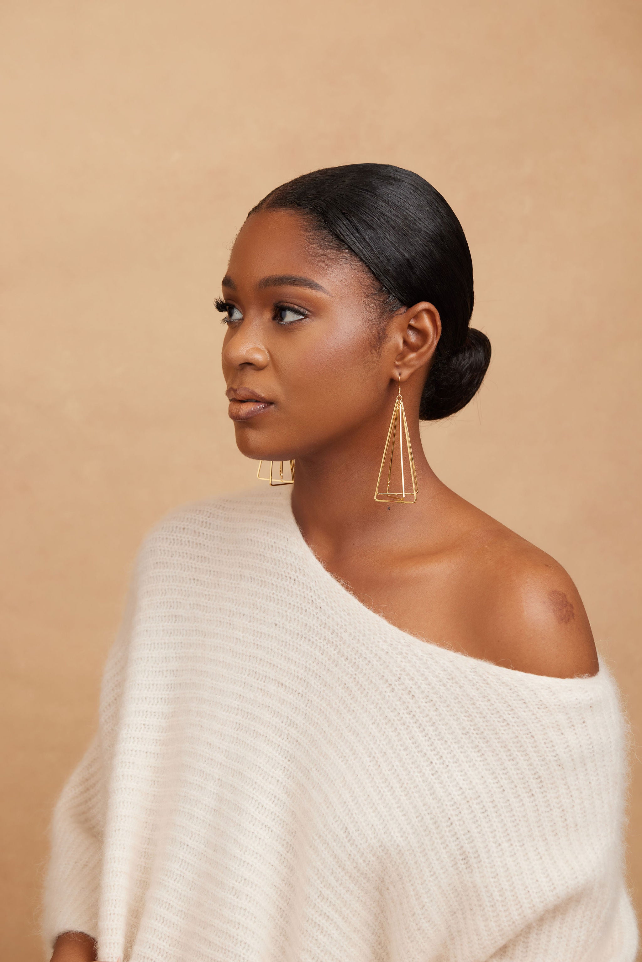 CHEY EARRING
