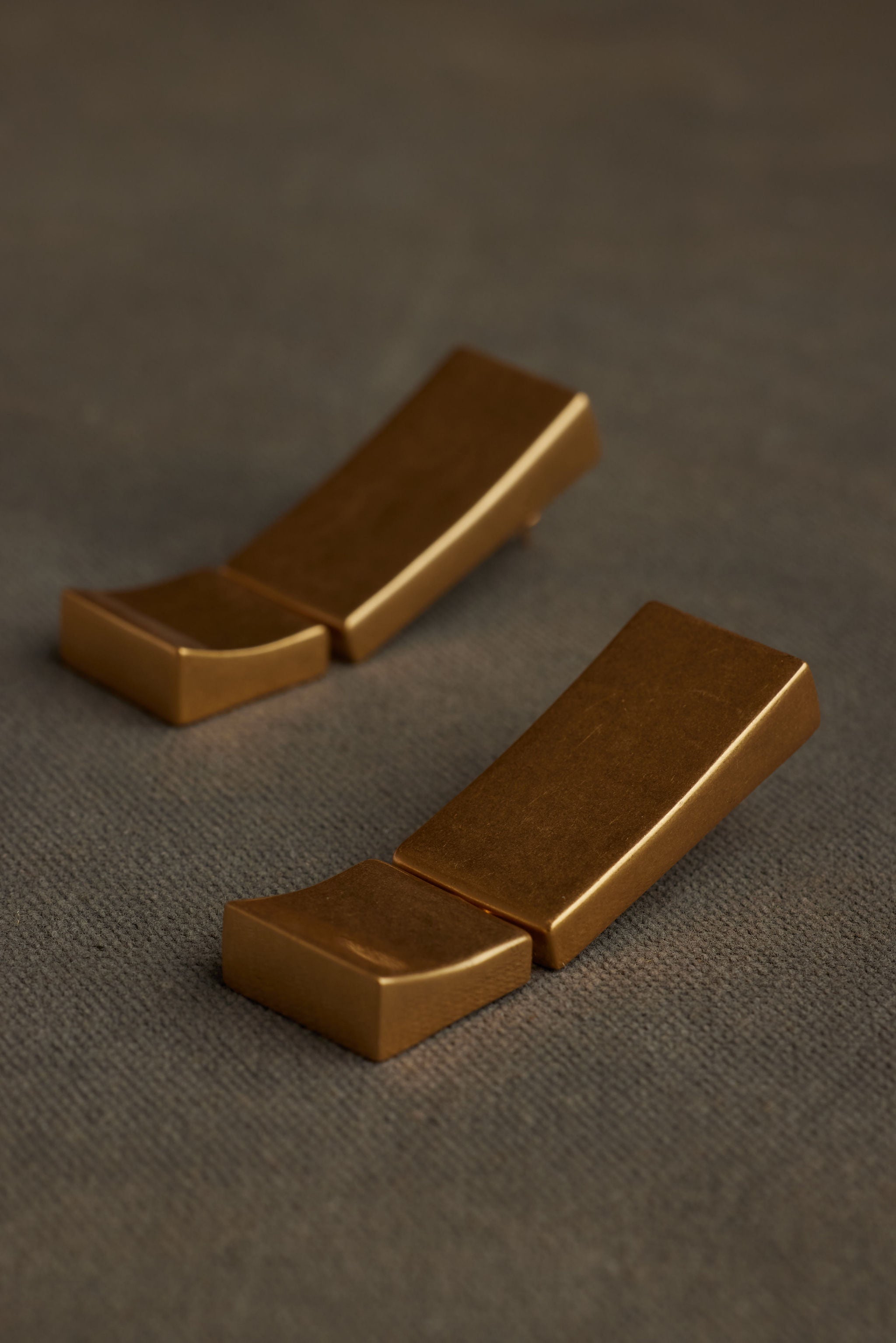 DYVE EARRINGS