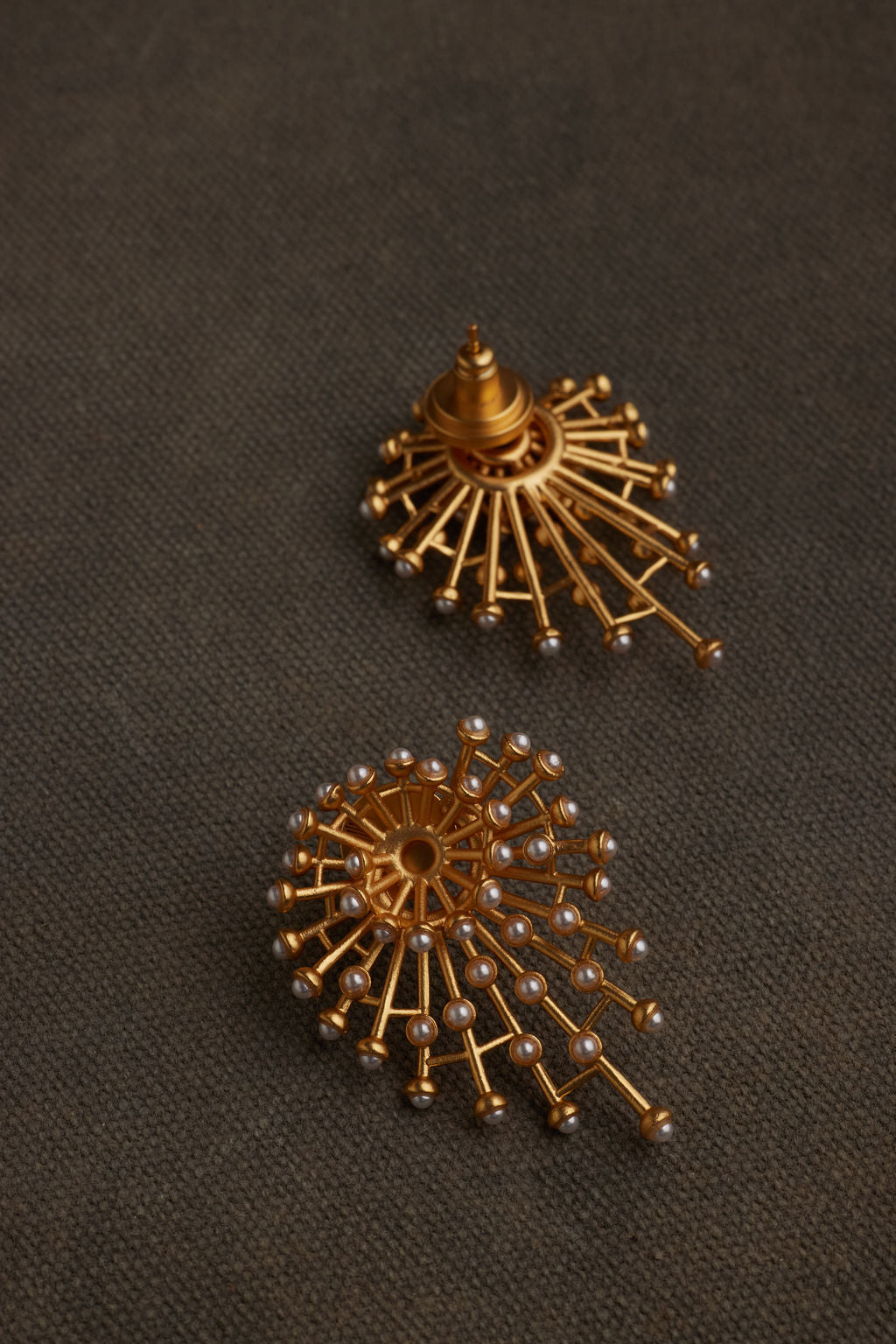 ELHA EARRING
