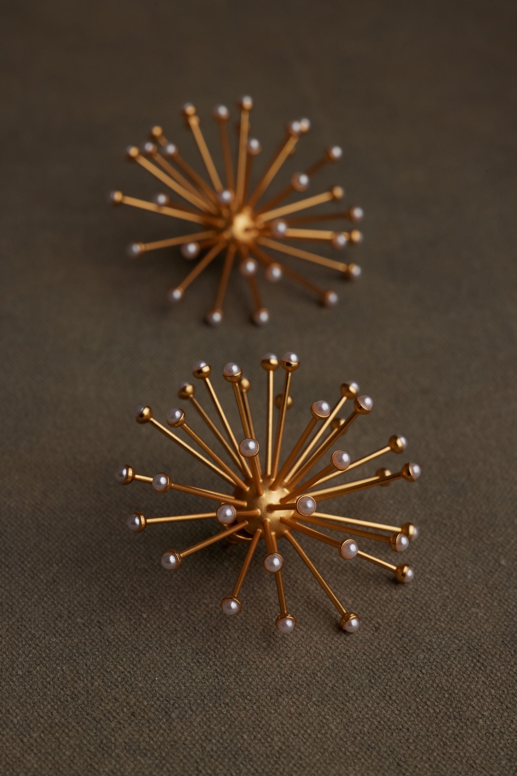 EYRA EARRINGS
