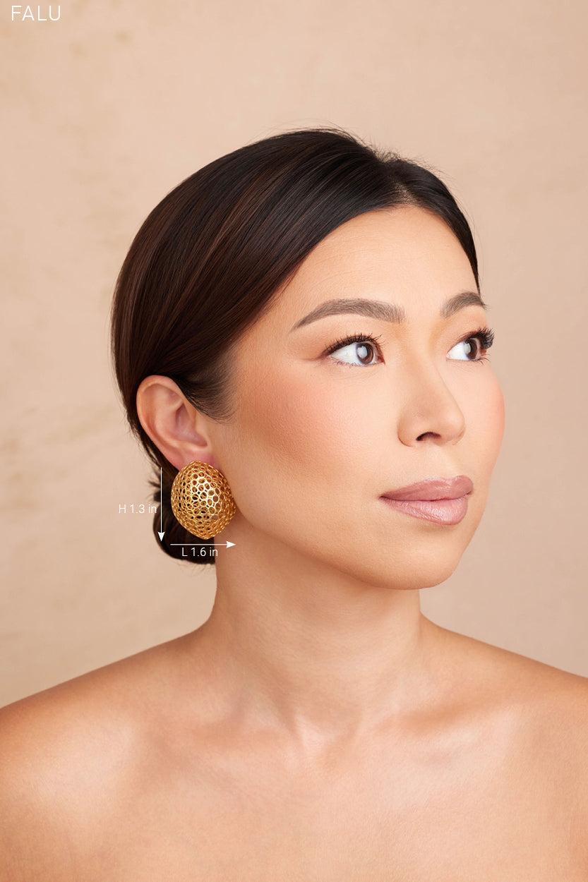 FALU EARRING