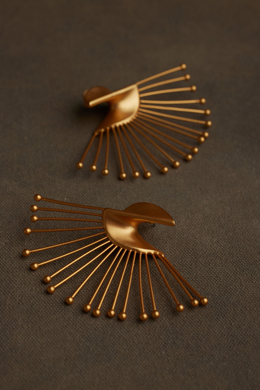 FELE EARRING