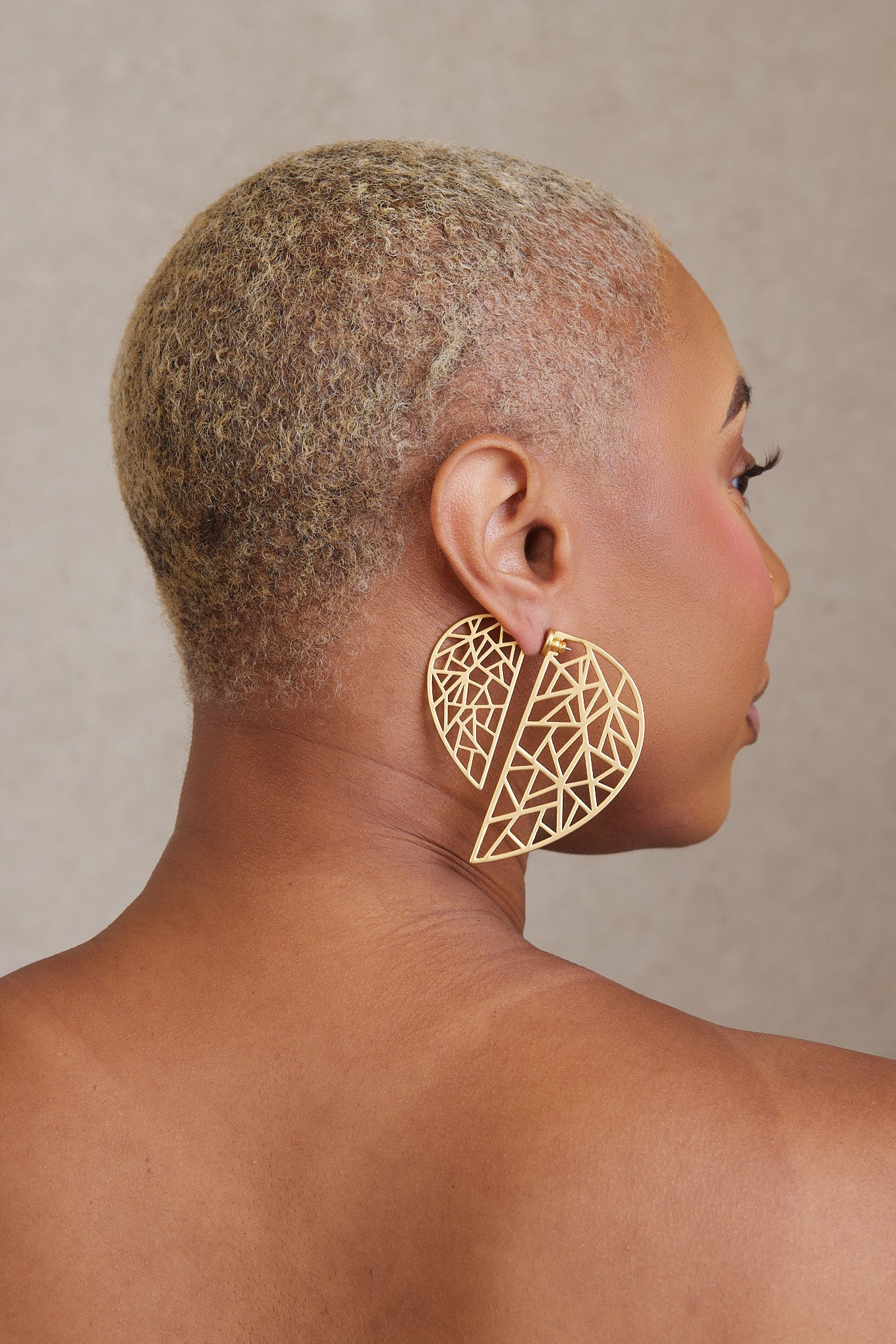 HANI EARRING