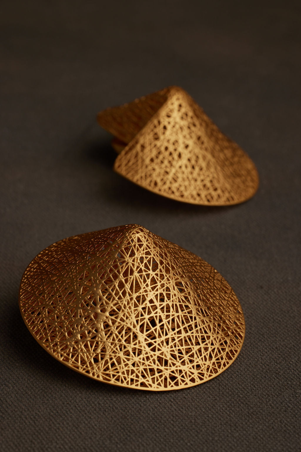 HUES EARRING