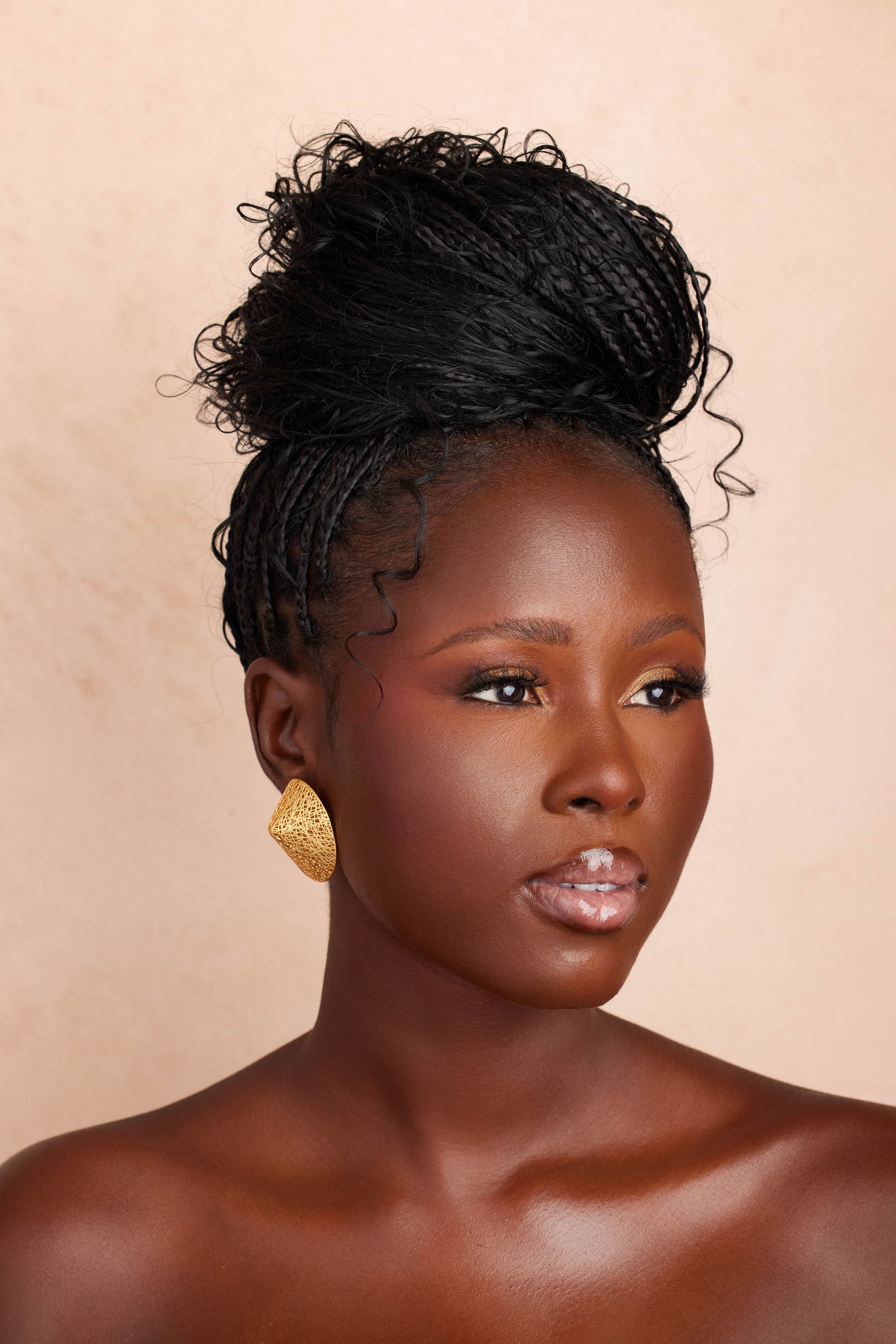 HUES EARRING