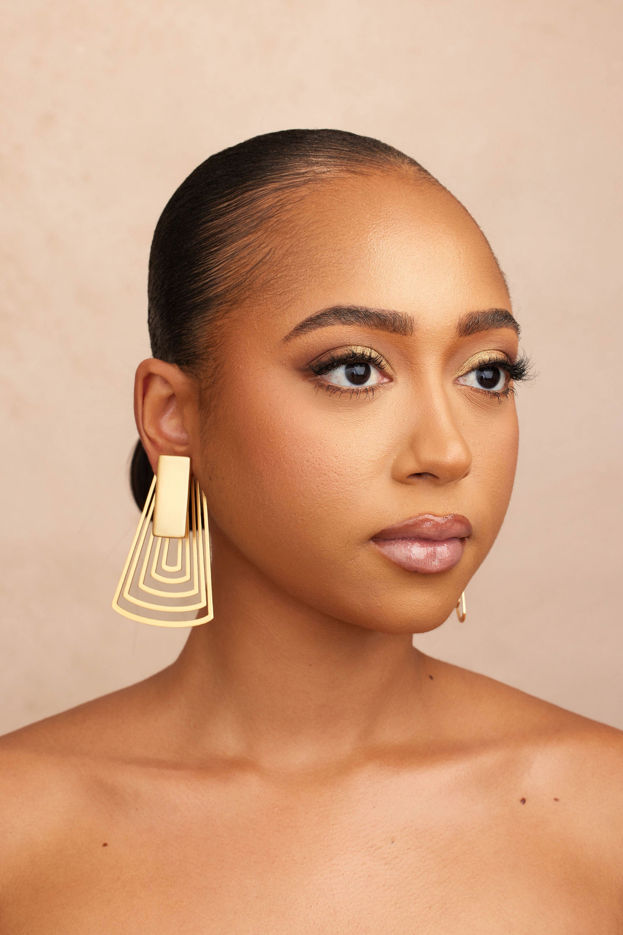 IZAN EARRING