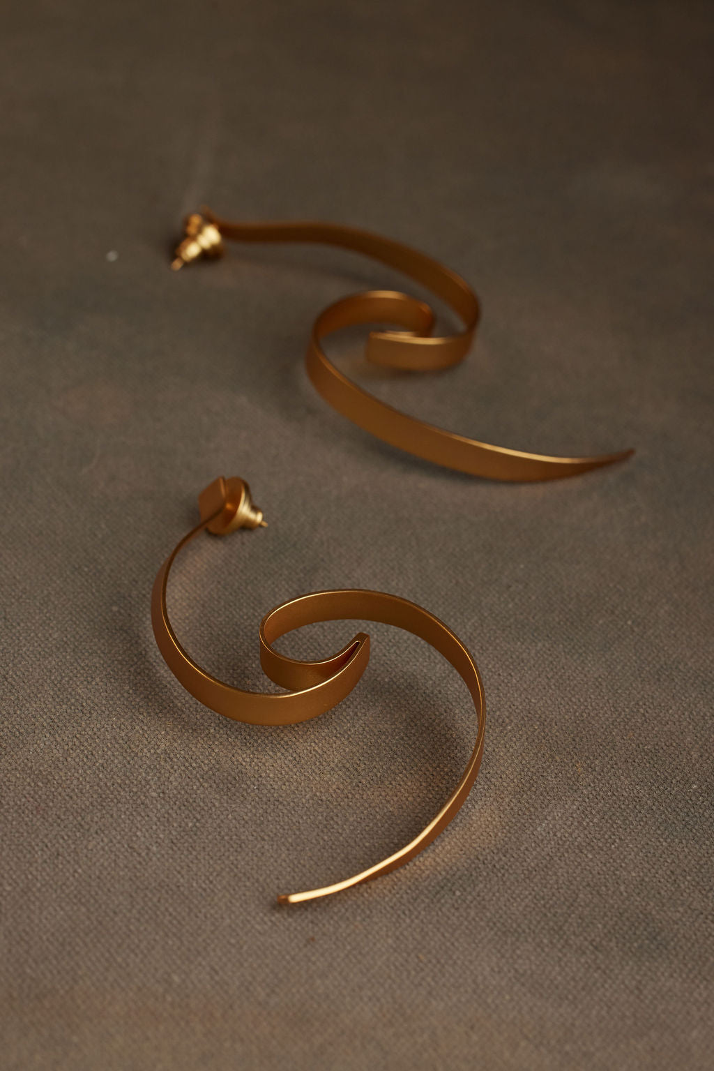 KROM EARRING