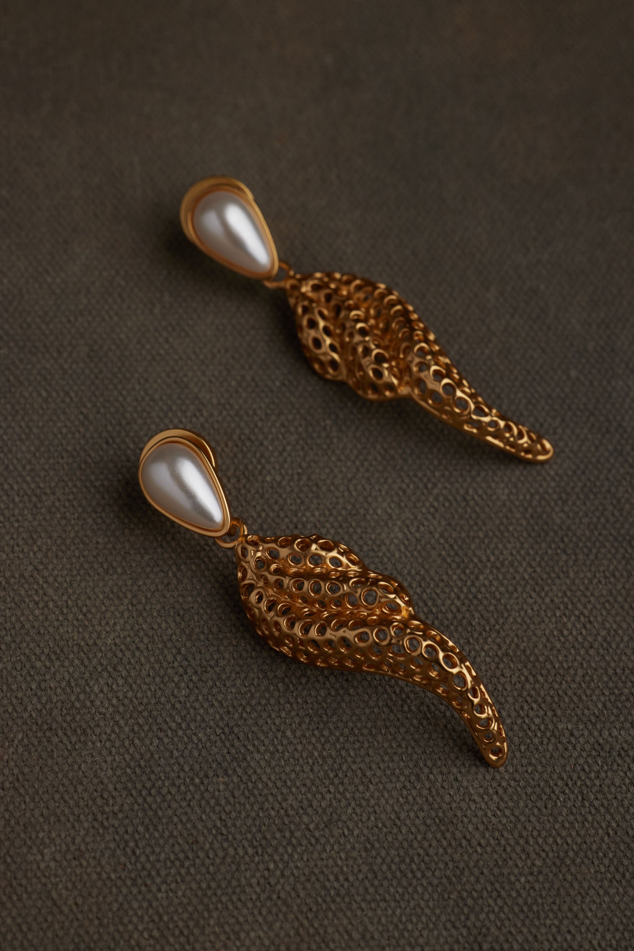 KUNI EARRINGS