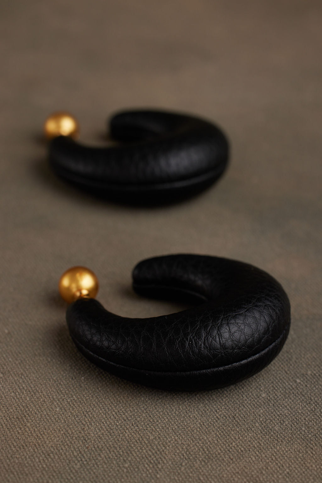 LISA EARRING