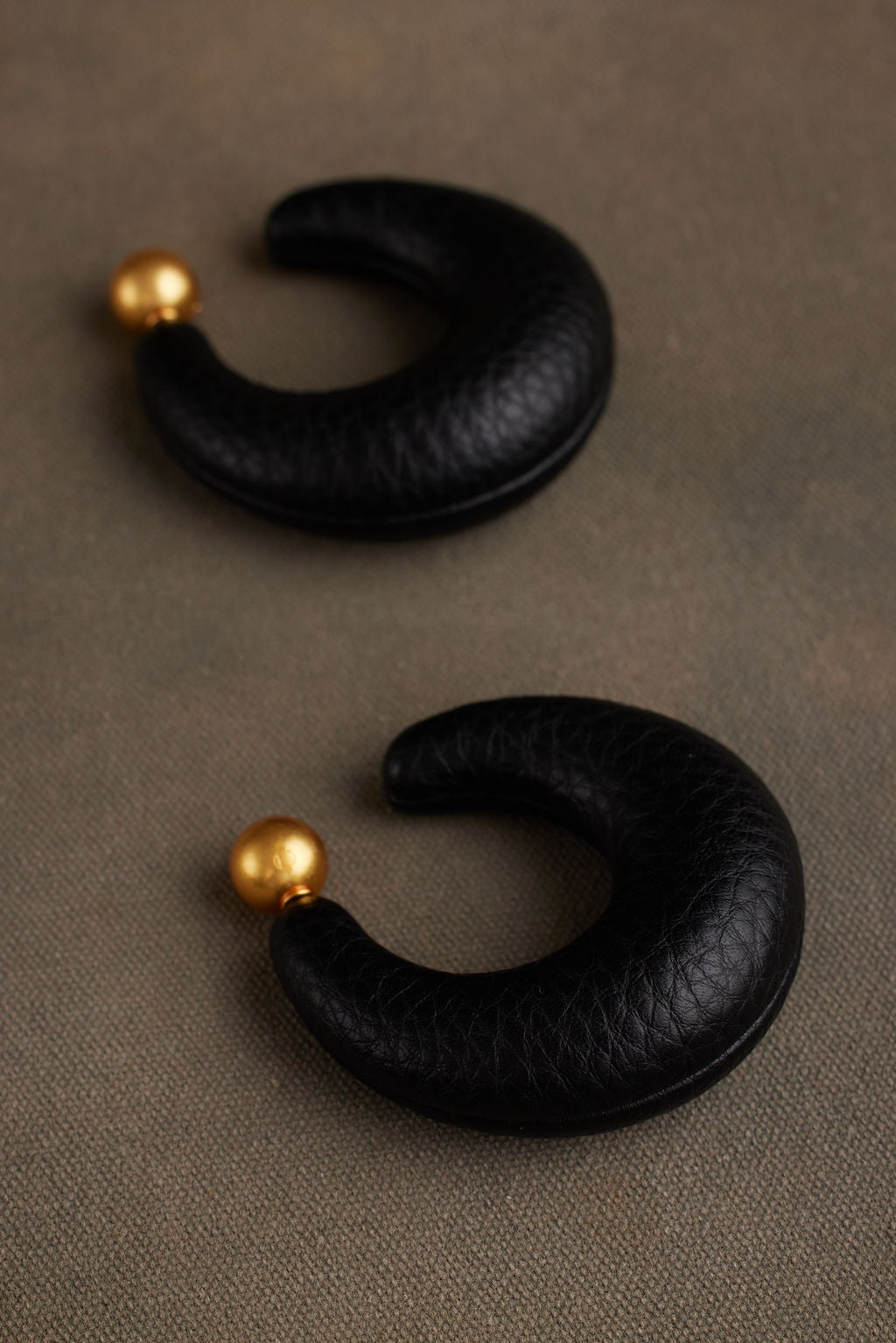 LISA EARRING