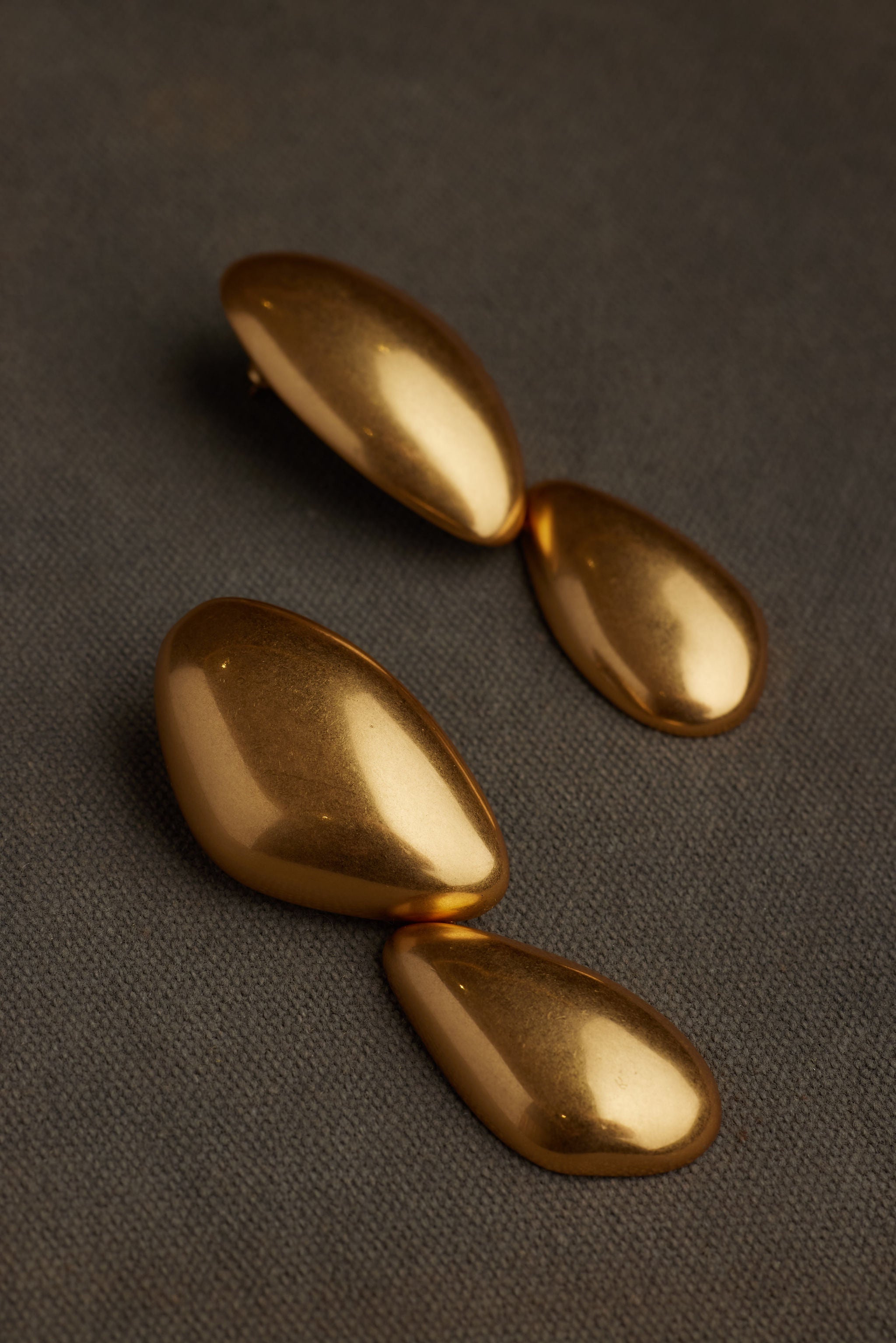LIVA EARRING