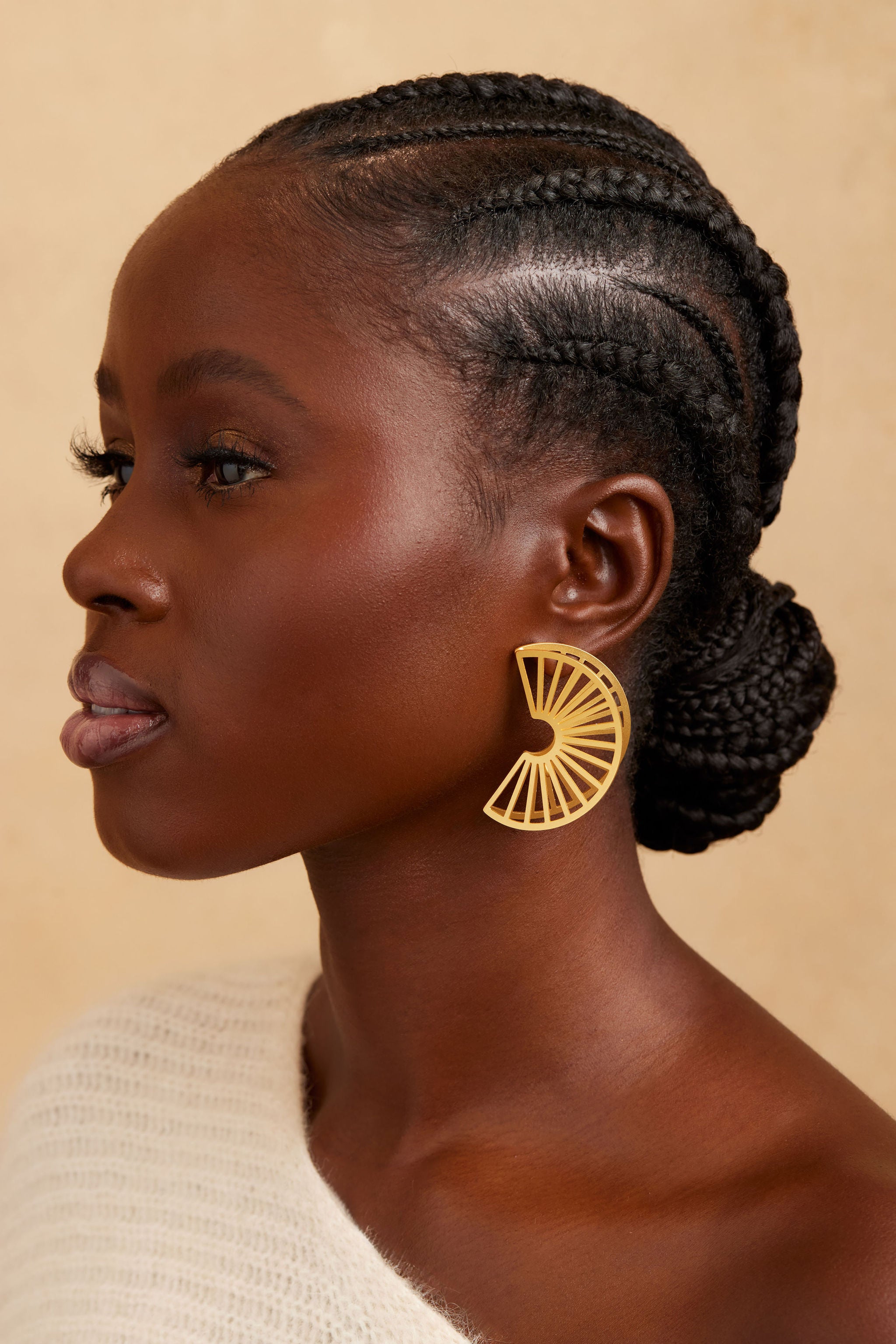 MIRU EARRING