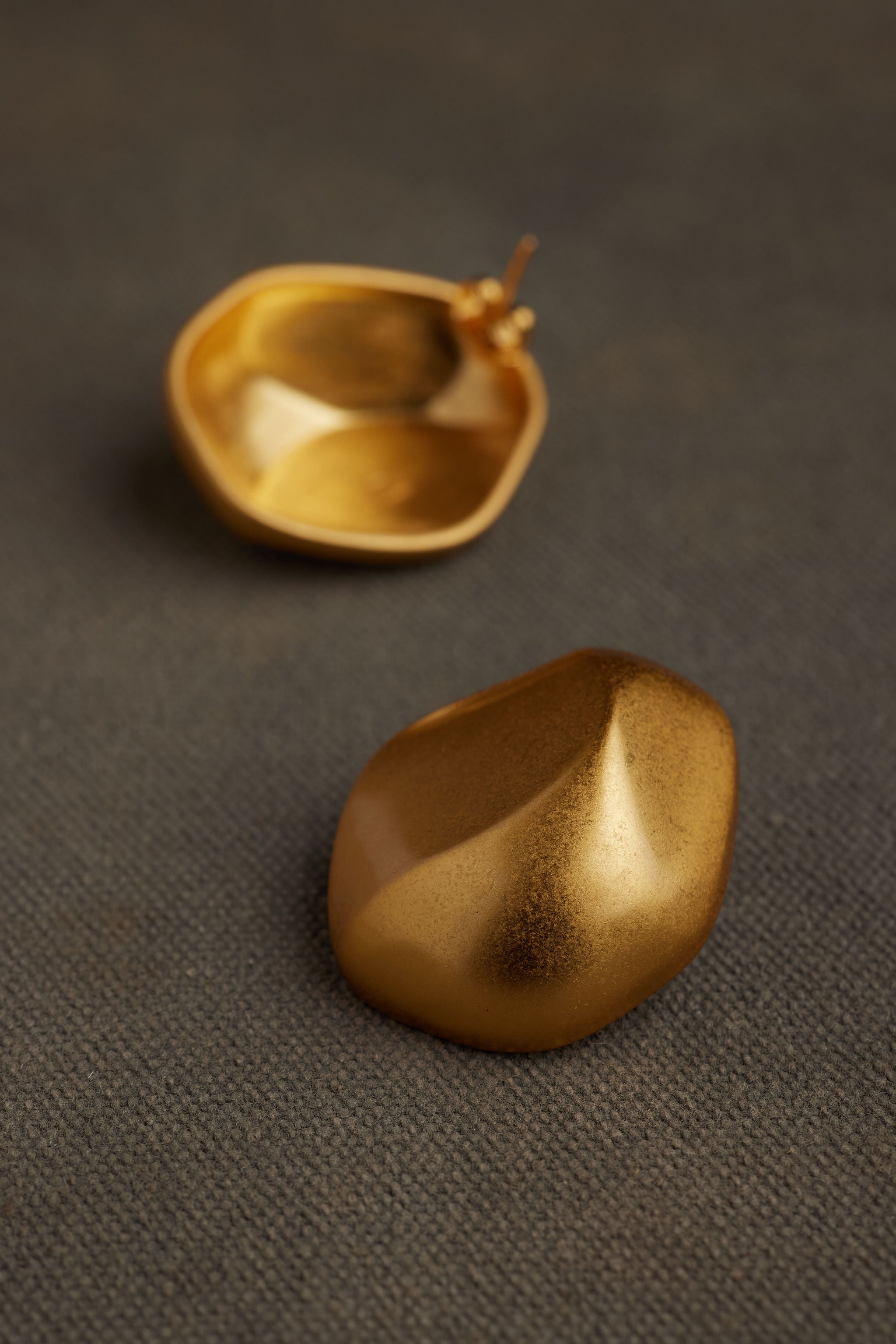 NURI EARRING