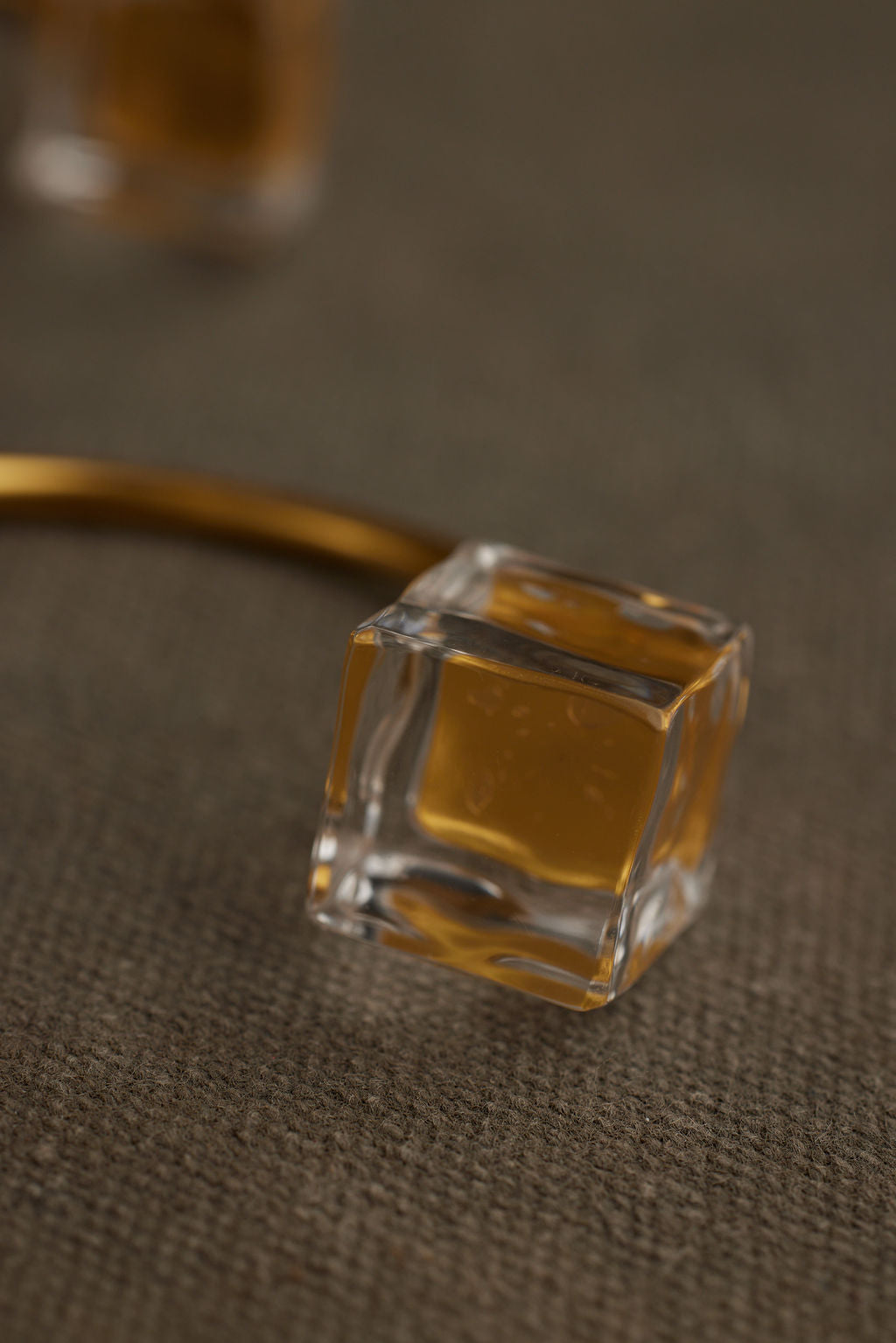 QIYA EARRING