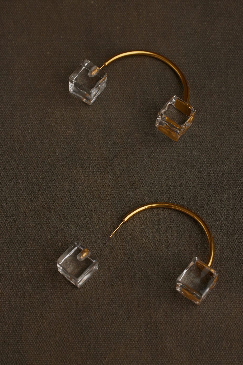 QIYA EARRING