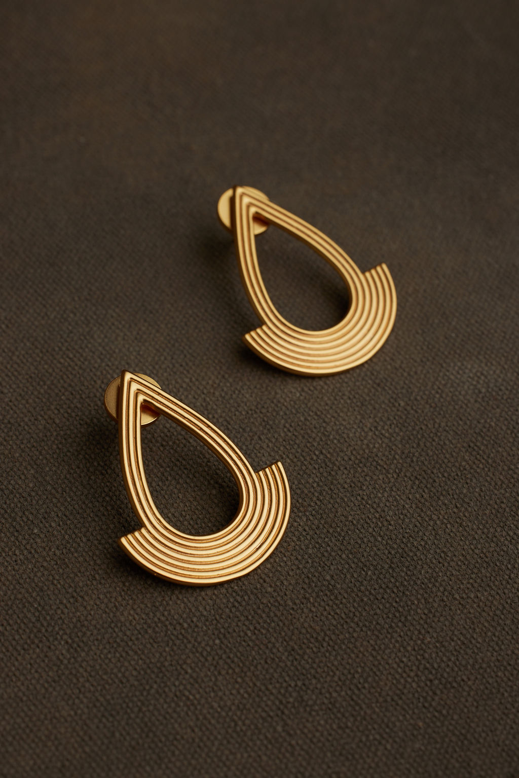 RAZI EARRING
