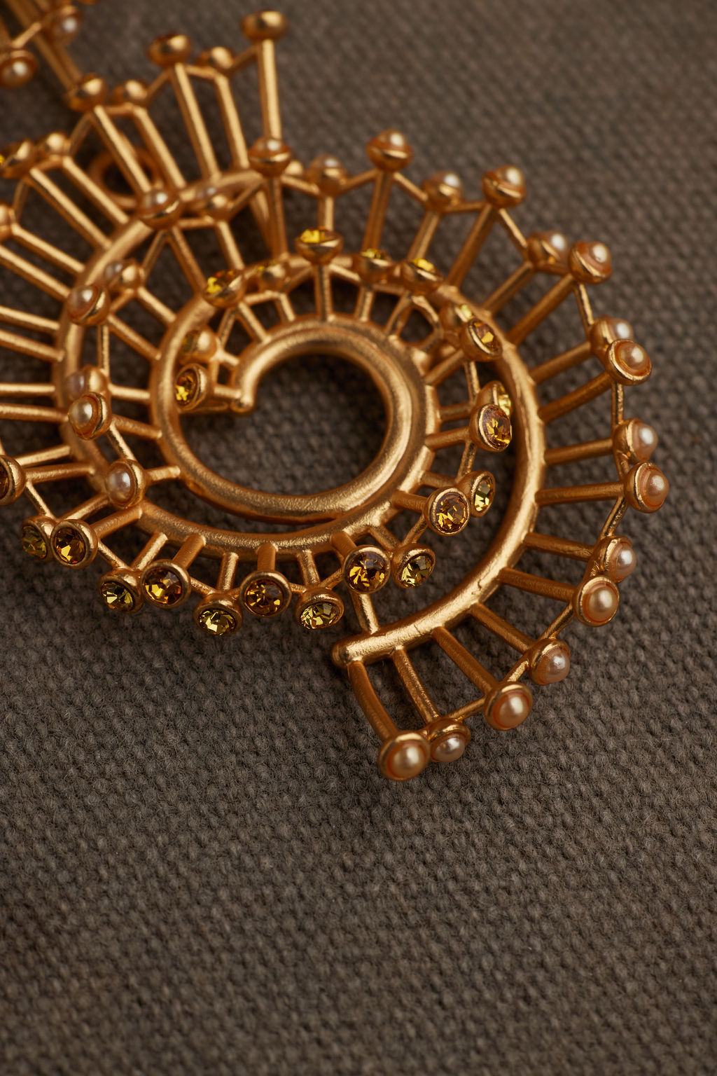 SEAH EARRING