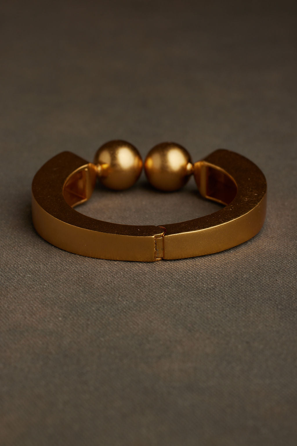 TENA BANGLE