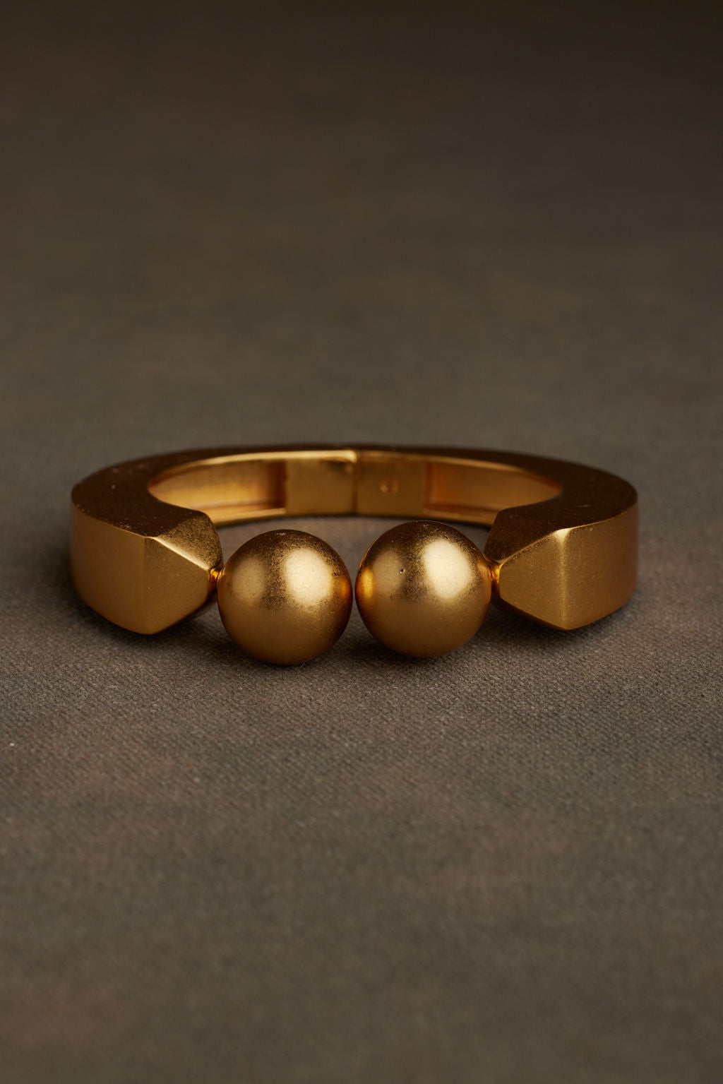 TENA BANGLE