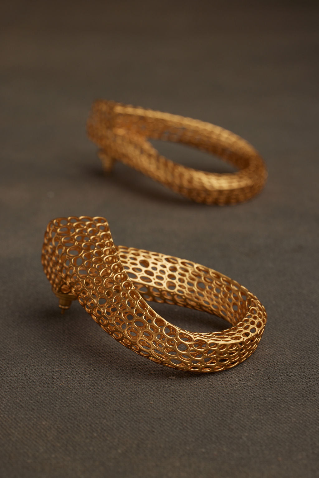 TREA EARRING
