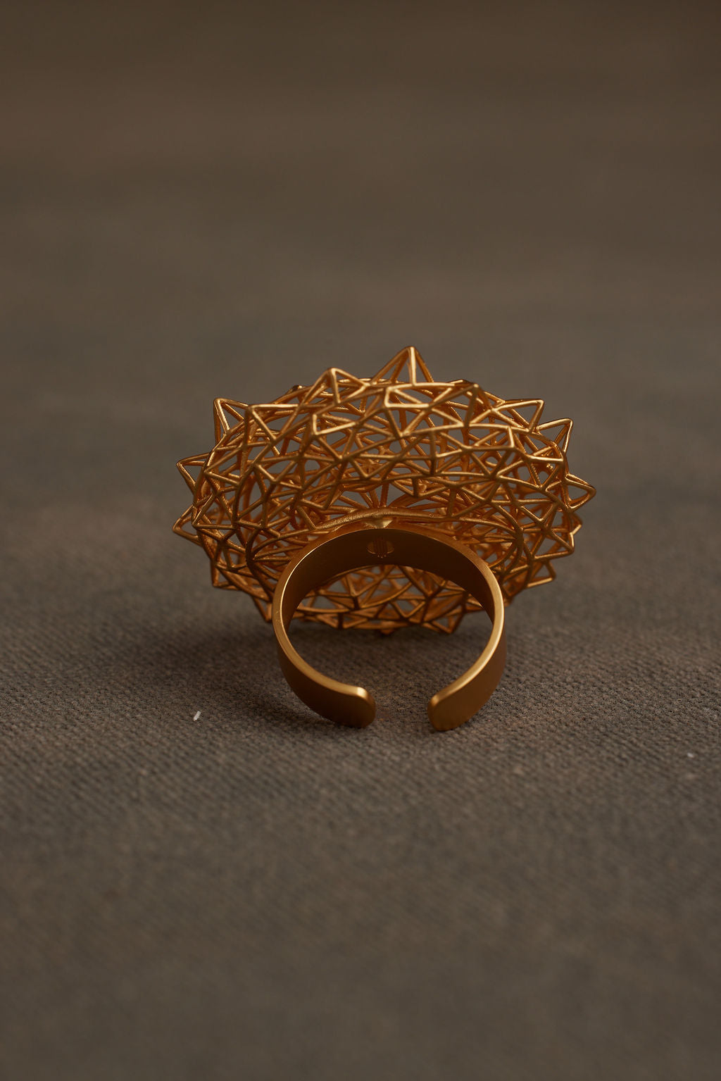 VALE RING