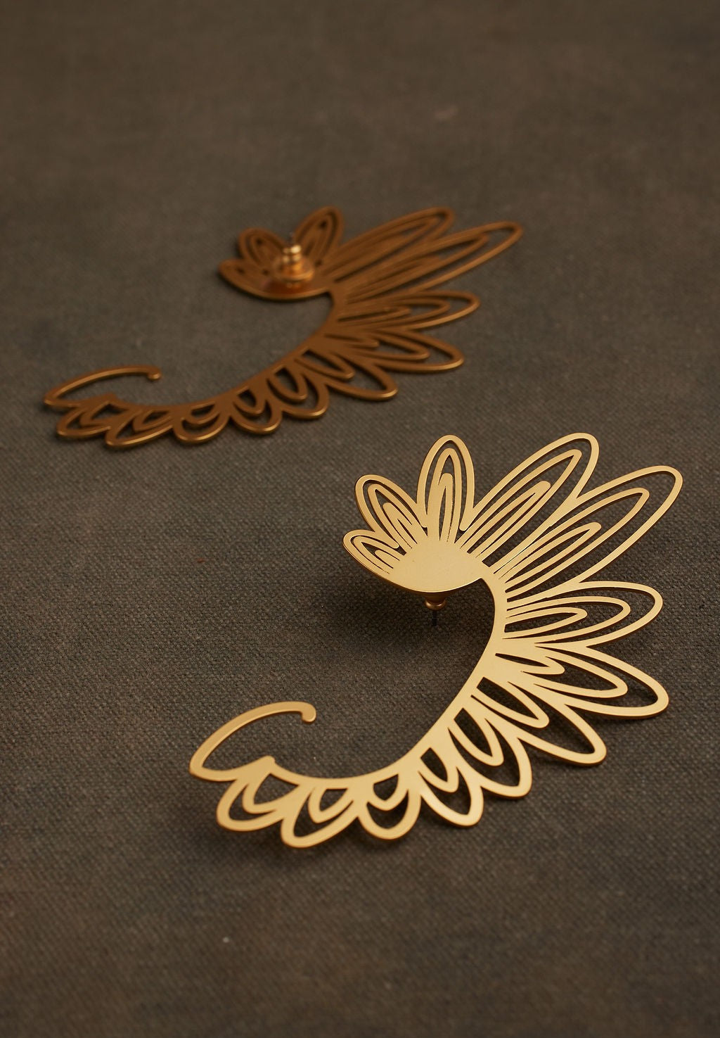 YODI EARRINGS