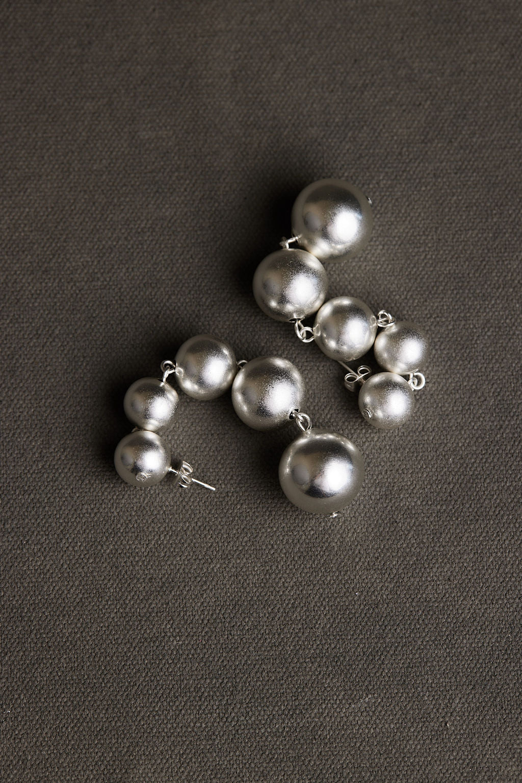RIKA EARRING