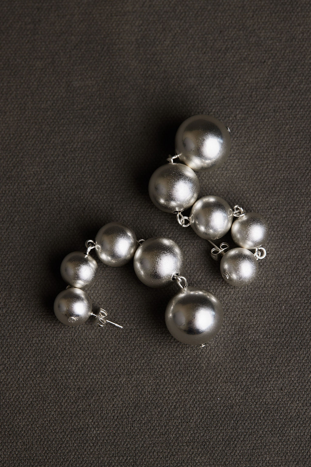 RIKA EARRING