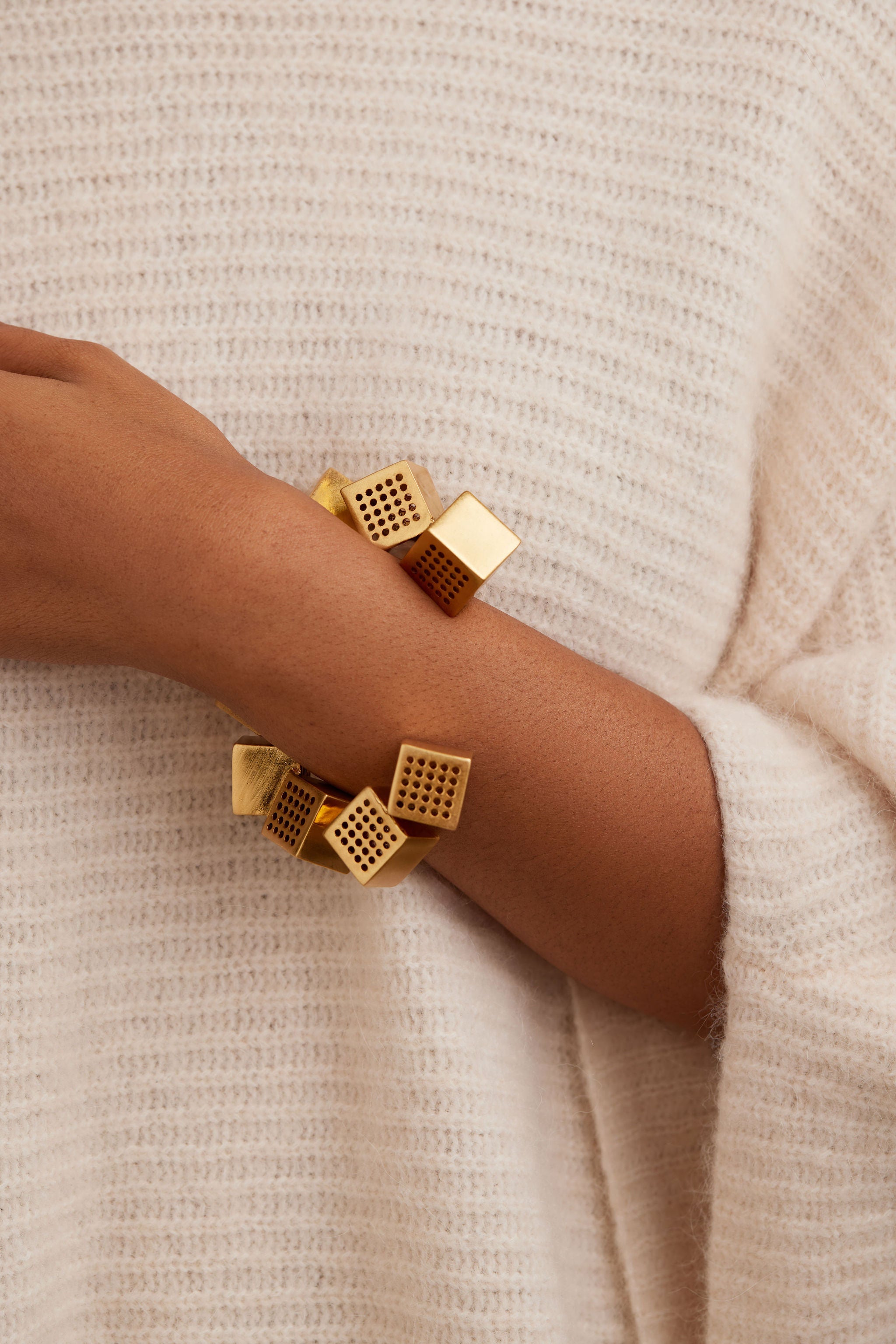NIMA BANGLE