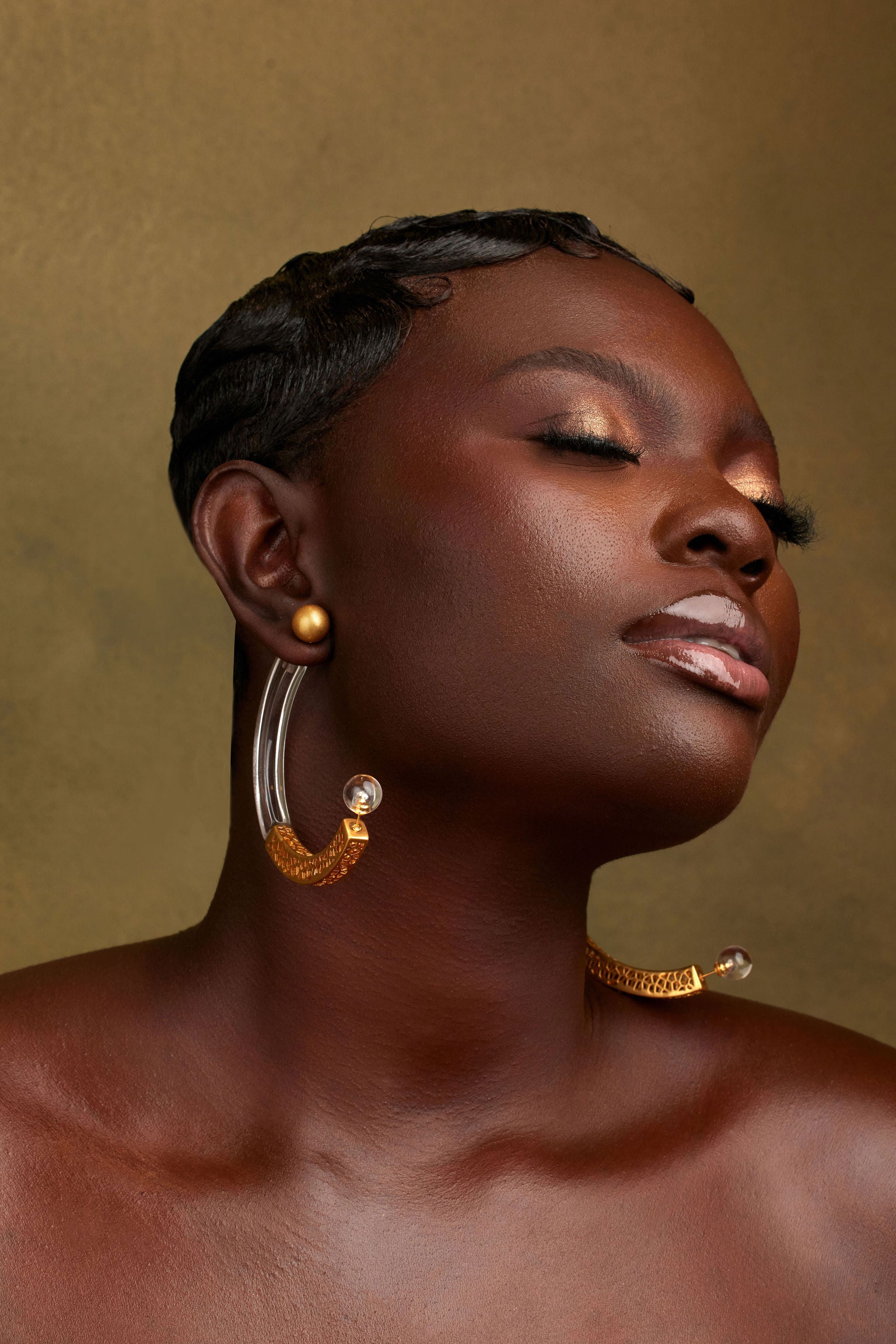 YEYA EARRING